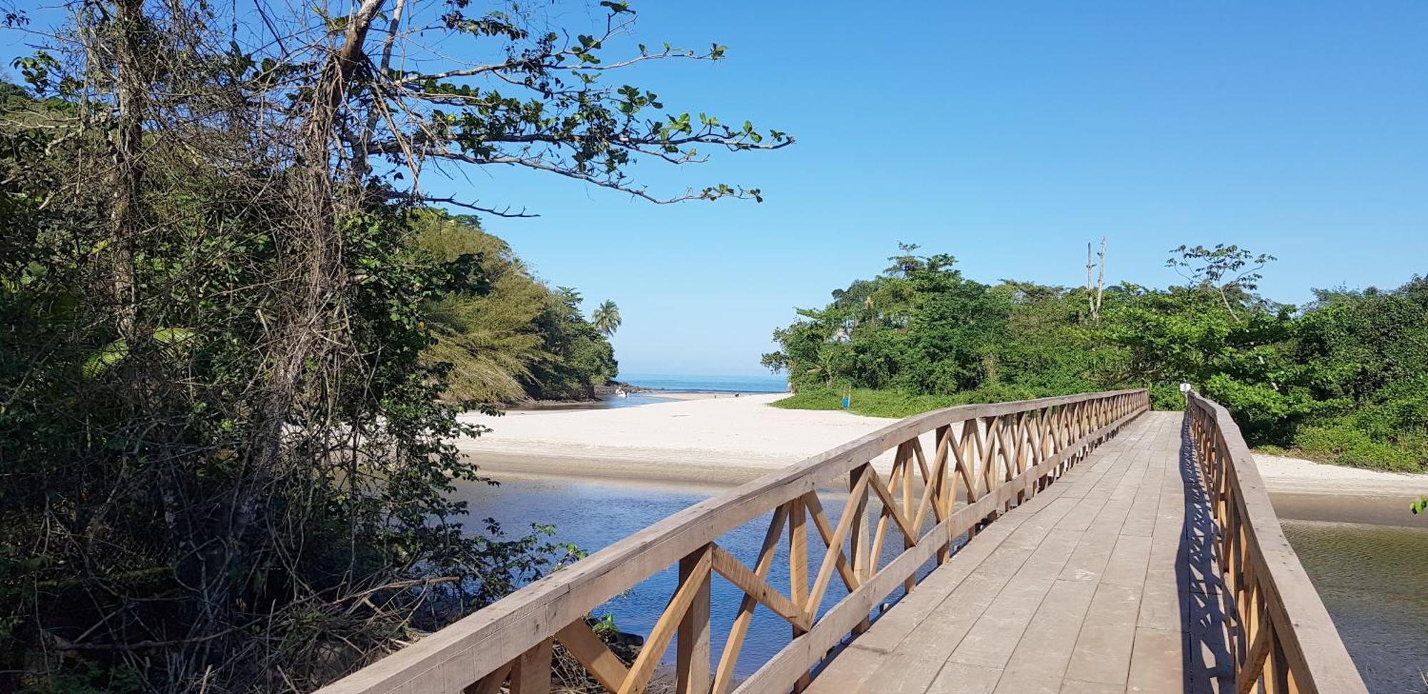 Pousada Parcel Das Ilhas Barra do Sahy Bagian luar foto